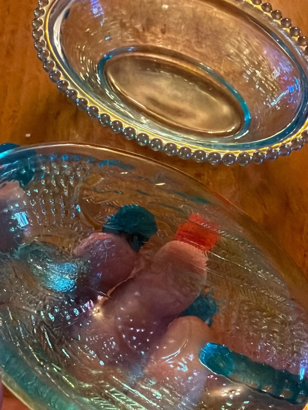 Iridescent Blue  Hen on Nest supposed to roses closet not marked perfect cond